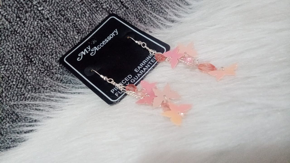 أقراط "My Accessory" المتدلية متعددة الطبقات على شكل فراشة بشراشيب