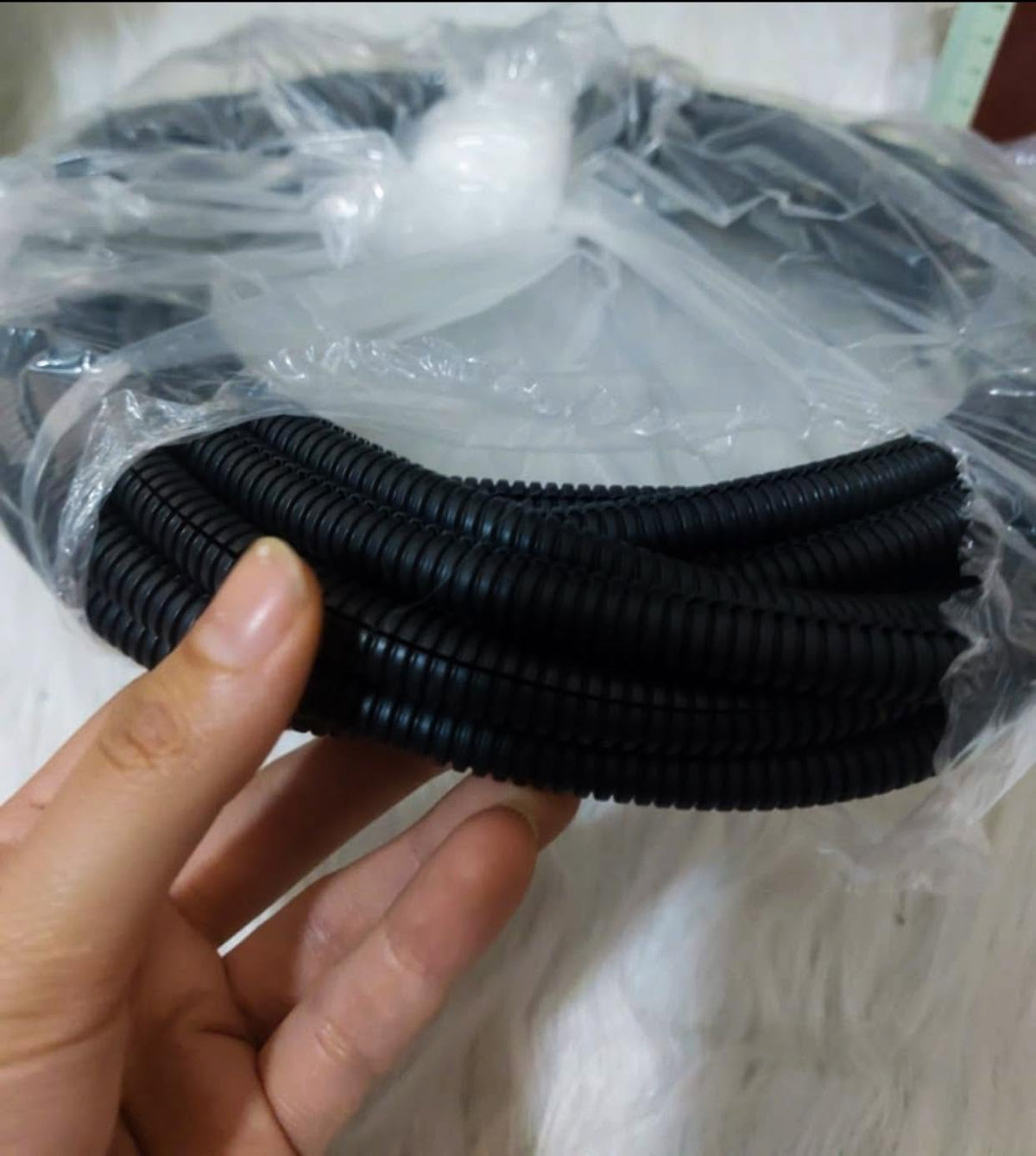 Black Flexible Corrugated Cable Sleeve