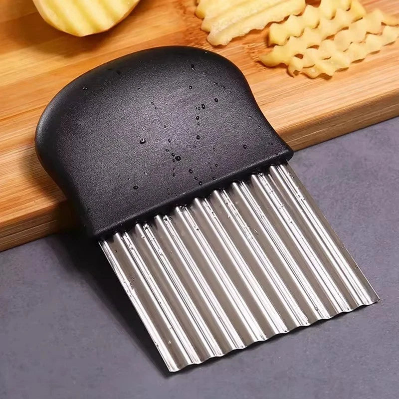Crinkle Cutter Stainless Steel Fries Chips Potato Salad Kitchen Tool Wavy Slicer