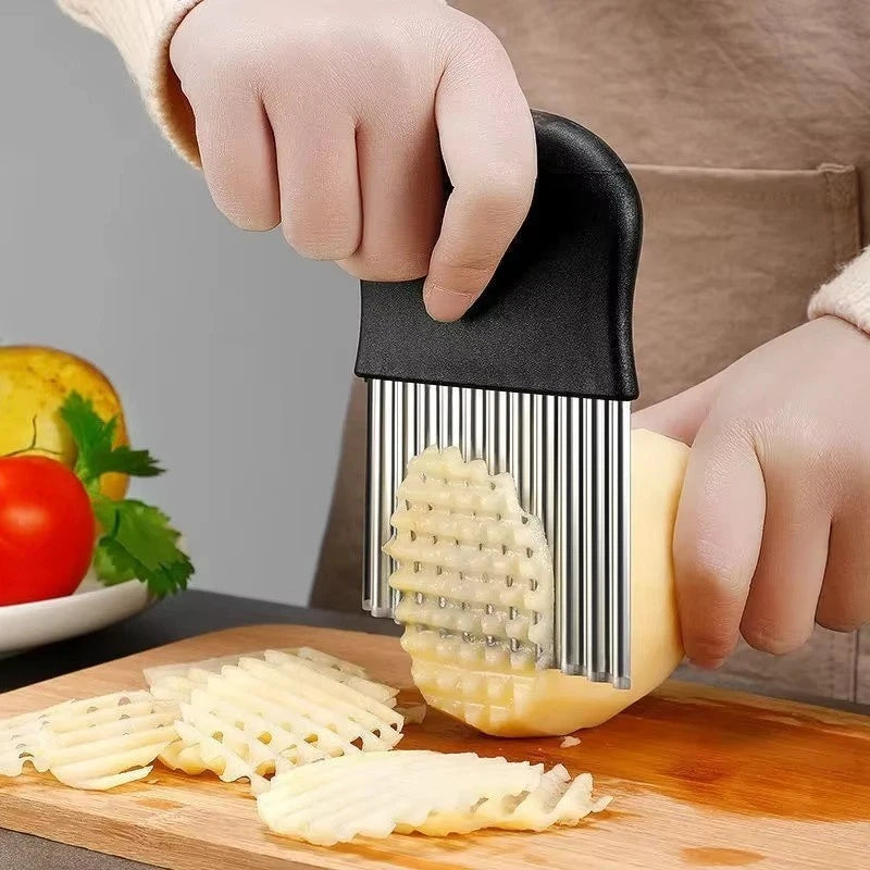 Crinkle Cutter Stainless Steel Fries Chips Potato Salad Kitchen Tool Wavy Slicer